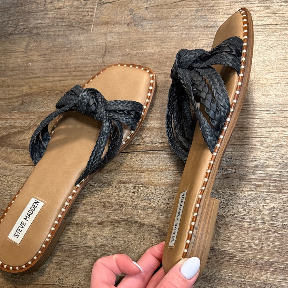 Steve Madden Black Knotted Women's Sandals - Picture 8 of 9